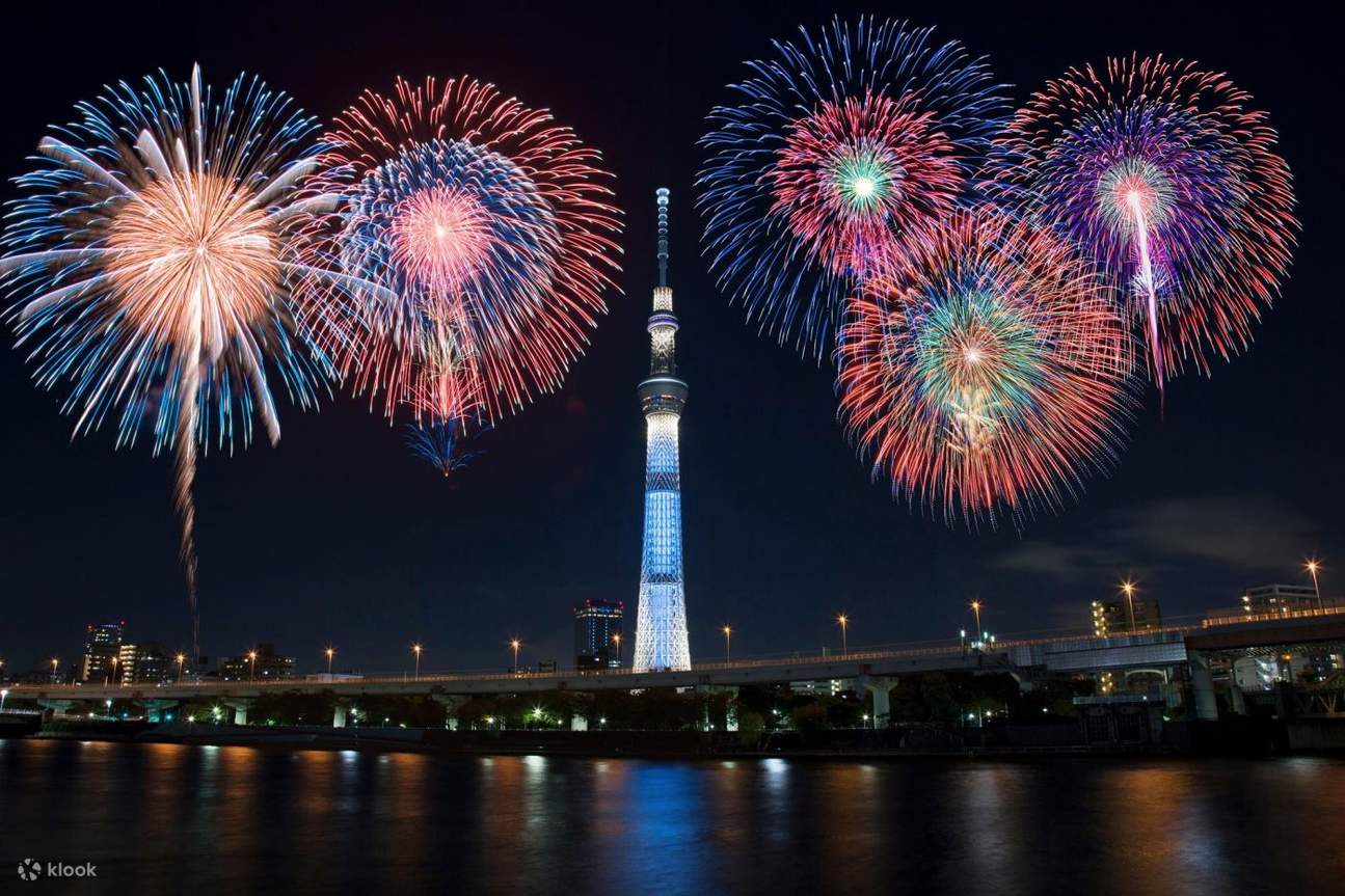 Sumidagawa Fireworks Festival with TOKYO Skytree® and Dinner Klook